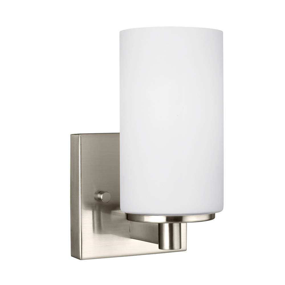 Generation Lighting Hettinger Transitional 1-Light Led Indoor Dimmable Bath Vanity Wall Sconce In Brushed Nickel Silver Finish With Etched White Inside Glass Shade